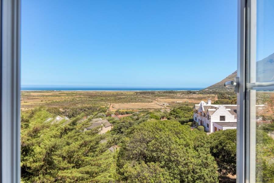 7 Bedroom Property for Sale in Crofters Valley Western Cape